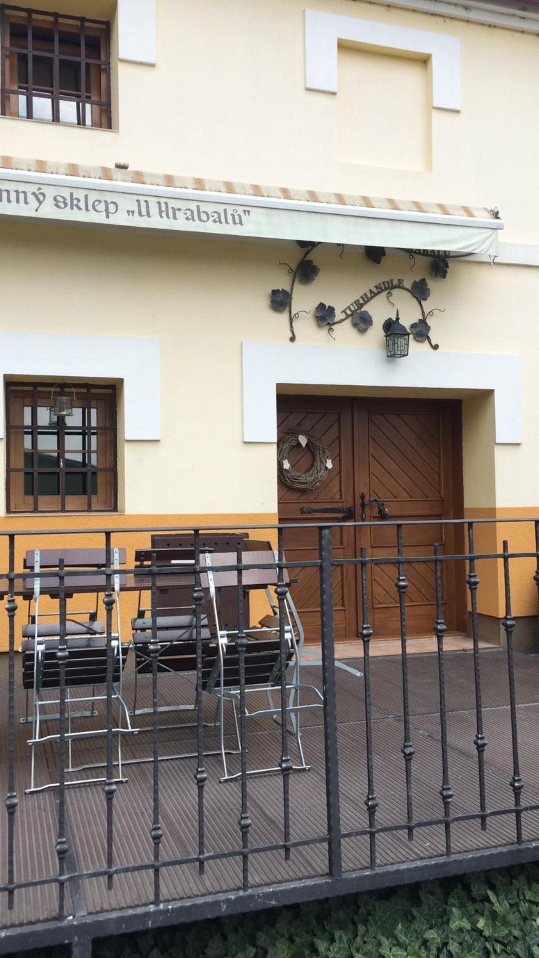 Sklep U Hrabalu Aparthotel Hustopeče Εξωτερικό φωτογραφία